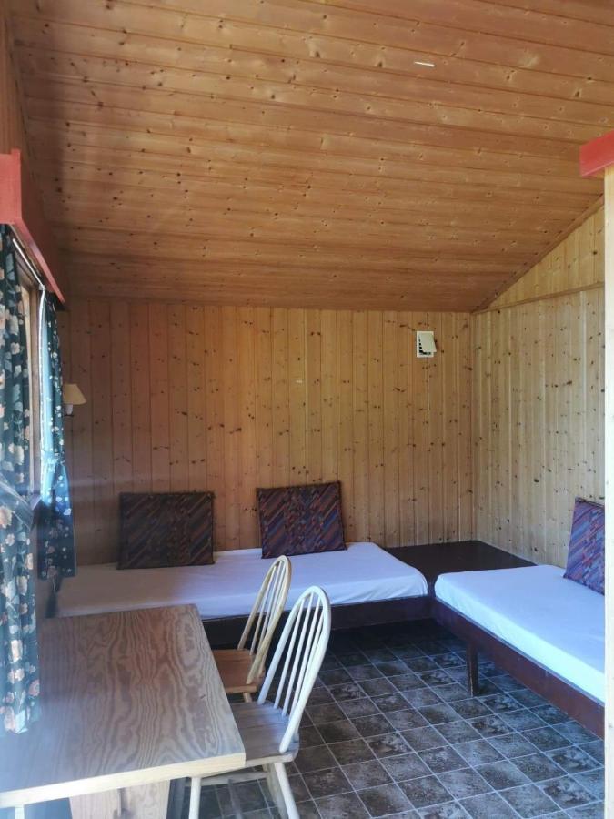 Hotel Loken Camping - Trivelig Og Idyllisk Ved Vannet Olden Esterno foto