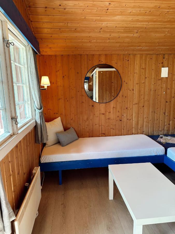 Hotel Loken Camping - Trivelig Og Idyllisk Ved Vannet Olden Esterno foto
