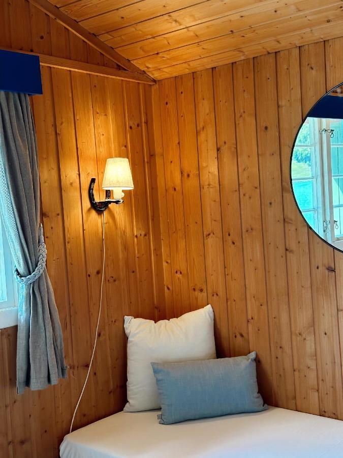 Hotel Loken Camping - Trivelig Og Idyllisk Ved Vannet Olden Esterno foto